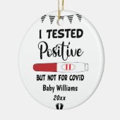 妊娠の前向きベビーをおもしろい検査 セラミックオーナメント (左)