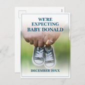 妊娠の発表とベビー靴 シーズンポストカード (正面/裏面)