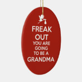 妊娠の発表の祖母のオーナメントのクリスマス セラミックオーナメント (右)