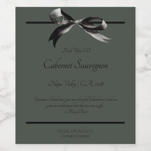 妊娠を隠すための偽のワインラベル。 ワインラベル (シングルラベル)