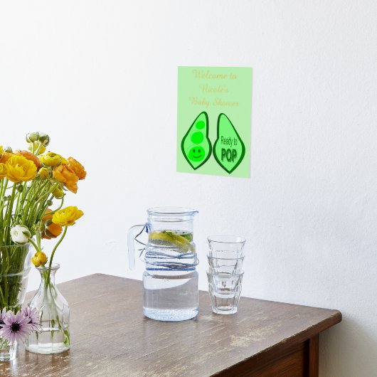 妊娠ポップ・アートの準備グリーンピーカスタムの赤ちゃんシャワー 箔ポスター (レイダウン (キッチン))