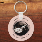 妊娠赤ん坊の女の子ソノグラム超音波写真ピンク キーホルダー (正面)