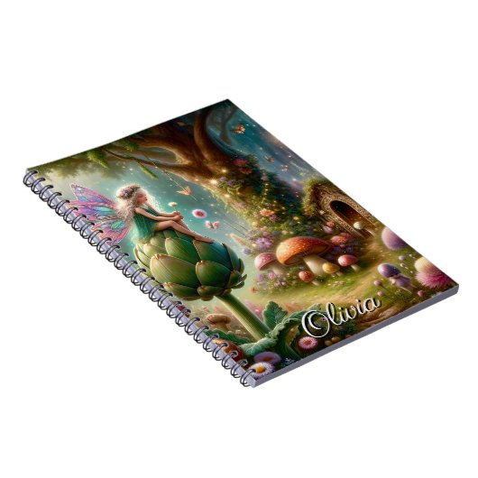 妖精がアーティチョークの魔法の上に座パーソナライズされたる ノートブック (右側)