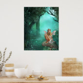 妖精がキノコのパッチに座るプリント ポスター (キッチン)