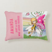 妖精がピンク色を好きな女の子 アクセントクッション (正面)