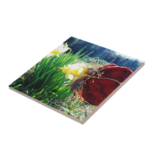 妖精が水仙の中 タイル (側面)