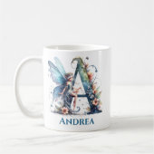 妖精とイニシャルAのモノグラムネーム入りデザイン コーヒーマグカップ (左)