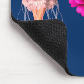 妖精とピンクの《植物》百日草の花 マウスパッド (コーナー)