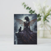 妖精と彼女の猫は街を見下ろすファンタジー ポストカード (スタンド正面)