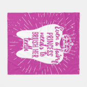 妖精のプリンセスは彼女の歯をみがく必要があります フリースブランケット (正面(横))