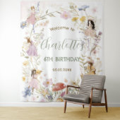 妖精のワイルドフラワーの花畑の花の誕生日ウェルカム タペストリー (インサイチュ)