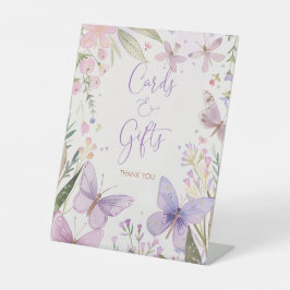 妖精の最初の誕生日カードと贈り物 台座サイン