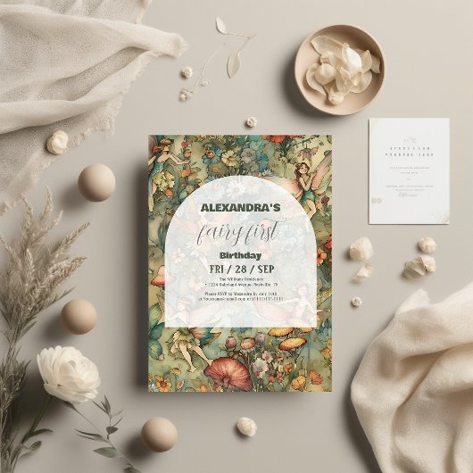 妖精の最初の1歳の誕生日に魅了された森 招待状