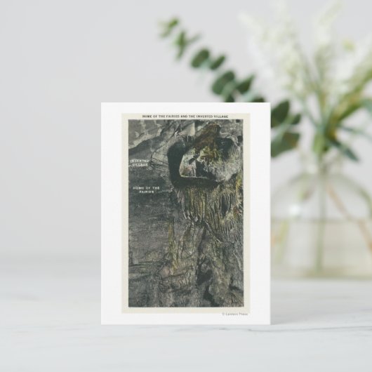 妖精の村と住居の逆転した景観 ポストカード (スタンド正面)