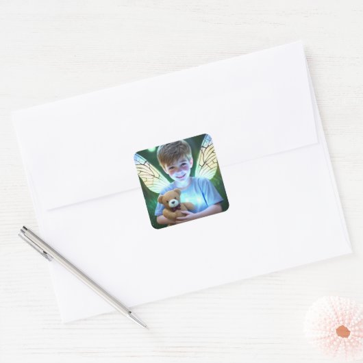 妖精の翼を持つ甘い天使のような小さな少年 スクエアシール (封筒)