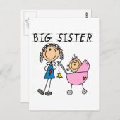 妹のTシャツと贈り物を持つ姉 ポストカード (正面/裏面)