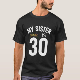 妹は30歳30歳の兄弟姉妹F Tシャツ