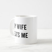 妻が夫をビートおもしろいする コーヒーマグカップ (正面左)