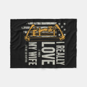 妻が私を狩りFに行かせてくれると私は本当に好きだ フリースブランケット (正面(横))