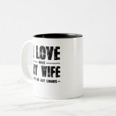 妻が葉巻を持ってきてくれると好買き ツートーンマグカップ (正面左)