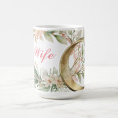 妻のマグのための結婚リングや輪を持つ美しい花模様 コーヒーマグカップ (中央)
