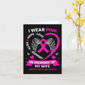 妻の乳がんを思い出してピンクを身に着けています カード (黄色い花)