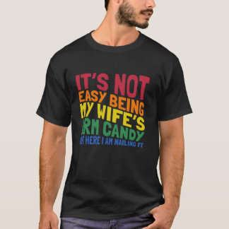 妻の腕キャンディ結婚したカップルのギフトおもしろいハスバン Tシャツ