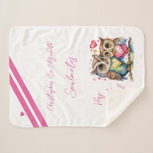 妻は可愛いフクロウのアニバーサリーギフトを愛する シェルパブランケット (正面(横))