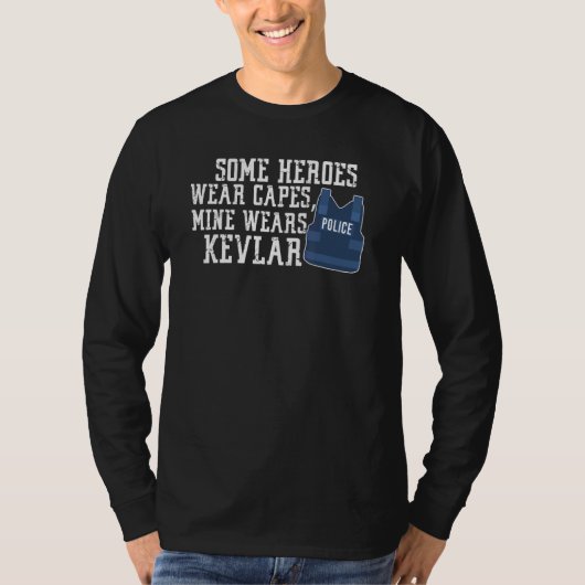 妻やガールフレンドの警察官デザイン Tシャツ (正面)