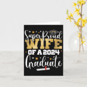 妻誇りを持った2024年高等専門学校 カード (黄色い花)