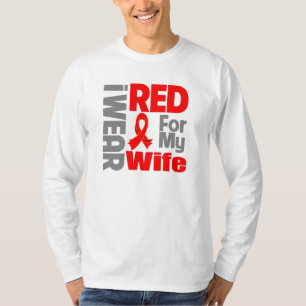 妻-私は赤いリボンを身に着けています Tシャツ