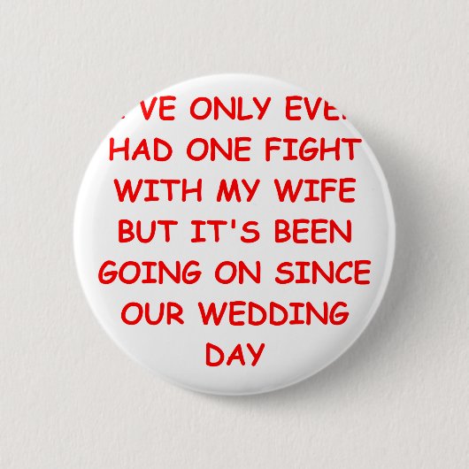 妻 缶バッジ (正面)