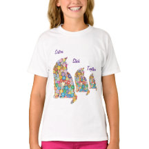 姉妹が3匹の子猫の花