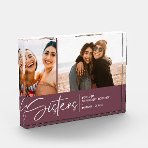 姉妹モダンたちが2枚の写真を紫に フォトブロック