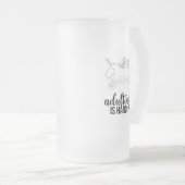 姦淫は懸命 おもしろい フロストグラスビールジョッキ (正面右)