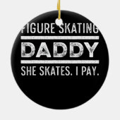姿スケーターダディアイススケートで滑るスケートチーム セラミックオーナメント (裏面)