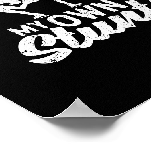 姿スケートで滑るかわいいおもしろいアイススケーター ポスター (角)