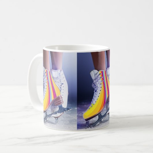 姿スケートで滑る靴 コーヒーマグカップ (正面左)