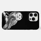 威厳あるシロフクロウのとまる姿 iPhoneケース (裏面横)