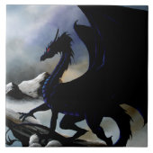 威厳ある黒竜の黒い幻想の山々 タイル (正面)