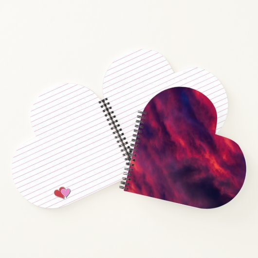 威厳がある赤 ノートブック (内部)