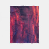 威厳がある赤 フリースブランケット (正面)