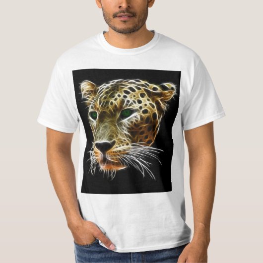 威厳のあるな猫のヒョウの頭部 Tシャツ (正面)