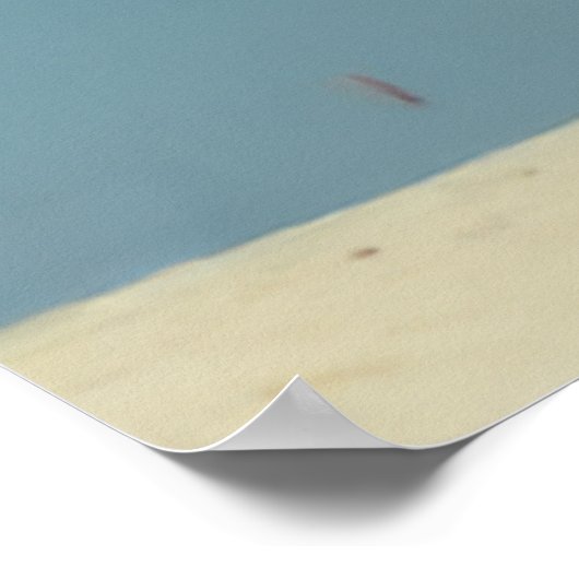 威厳のあるインディアンエルダー飛んでいるカイトオンビーチ ポスター (角)