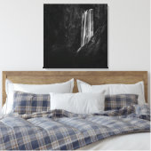 威厳のあるウォーターフォールBoka inスロベニア キャンバスプリント (インサイチュ (寝室))