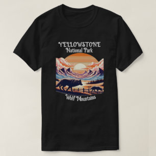 威厳のあるオオカミ科 Tシャツ