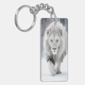 威厳のあるホワイトライオンインウィンターワンダーランドデザイン キーホルダー (正面左)