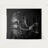 威厳のある鹿in the Wilderness - Black&White Art タペストリー (正面(横))