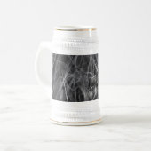 威厳のある鹿in the Wilderness - Black&White Art ビールジョッキ (正面左)