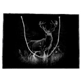 威厳のある鹿in the Wilderness - Black&White Art ラージペーパーバッグ (裏面)